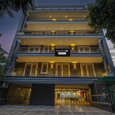 Super Townhouse Oak Udyog Vihar Hotel Gurgaon Exterior photo